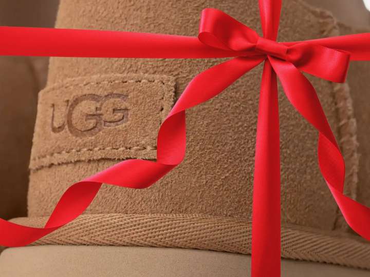 UGG has cheap deals on boots & slippers up to 40% off before Christmas