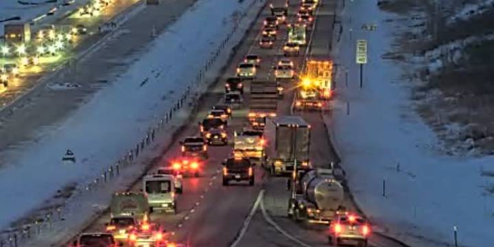 Slow traffic along I-380 southbound due to stalled semi