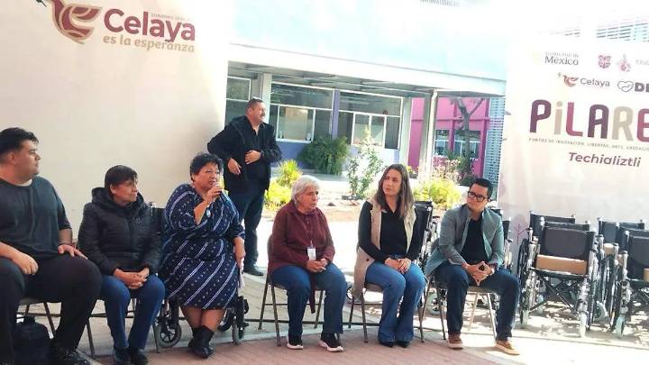 DIF Celaya entrega 30 sillas de ruedas y suma 90 apoyos este año