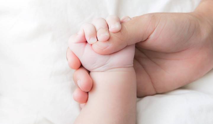 Permiso parental en España: qué pueden solicitar hoy los padres y qué cambios siguen pendientes