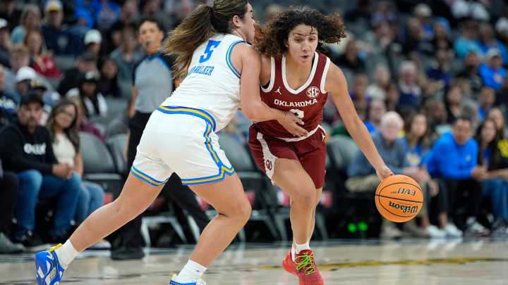 Aaliyah Chavez drops 33, OU women's basketball defeats NC State