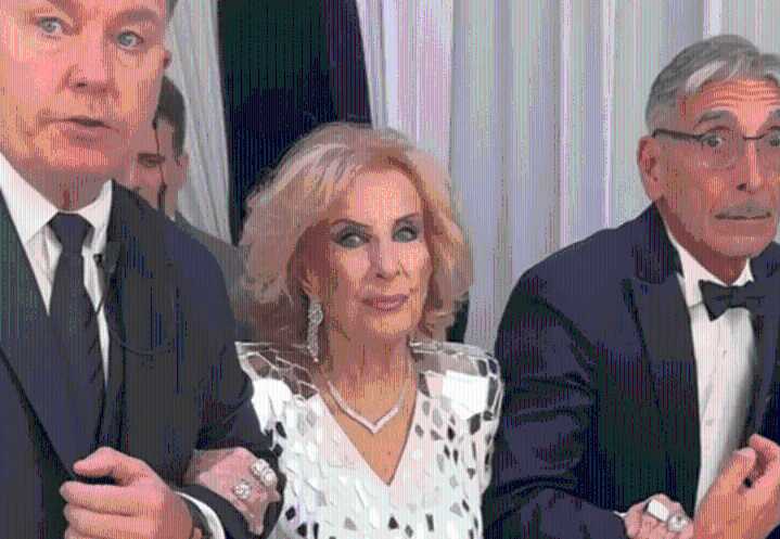 «Ícono viviente»: La emocionante ovación que recibió Mirtha Legrand en la gala de los Personajes del Año