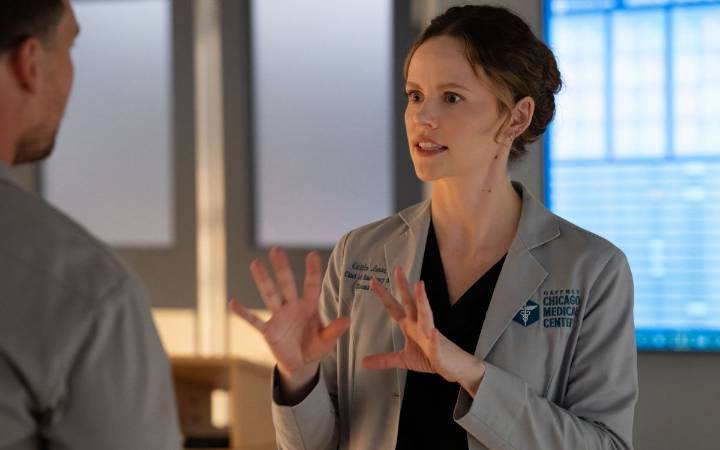 'Chicago Med' Temporada 11, Sarah Ramos y el desafío de interpretar a la doctora Lenox