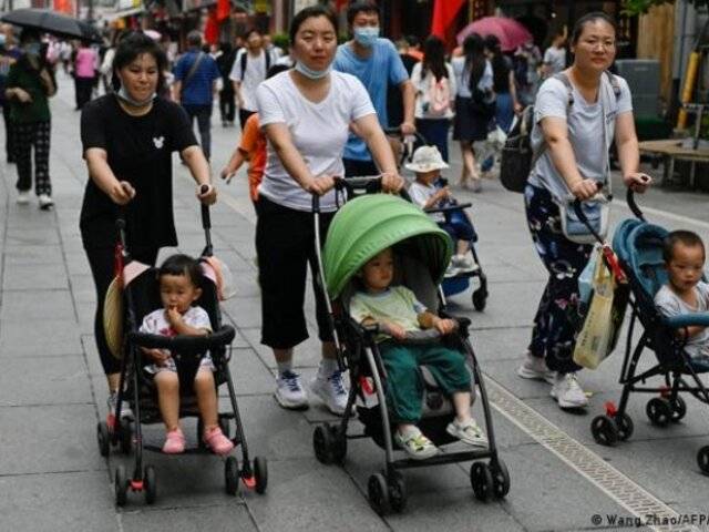 China aplicará impuesto del 13% a los condones para frenar caída de la natalidad