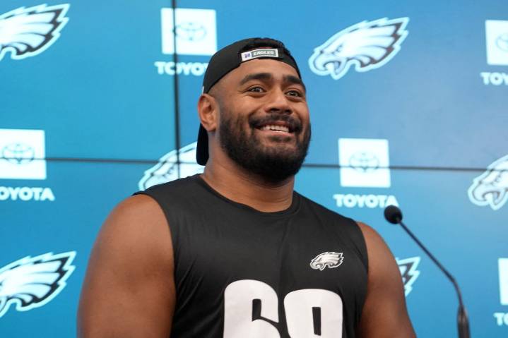 Congratulations Pour In for Jordan Mailata as Eagles Announce Decision for $66M OT