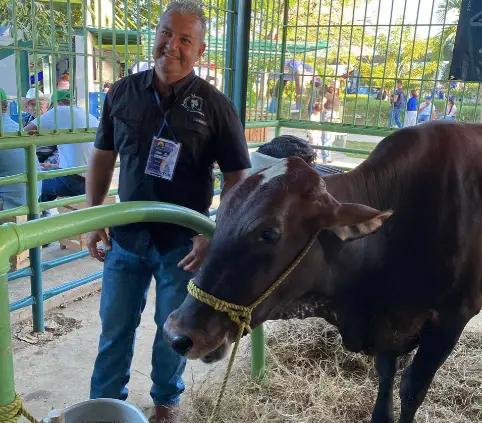 Novilla de Tucacas se alza como Gran Campeona lechera de la Expo Falcón 2025