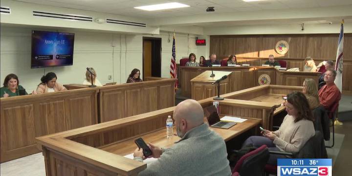 Kanawha School Board approves 2026-2027 school calendar