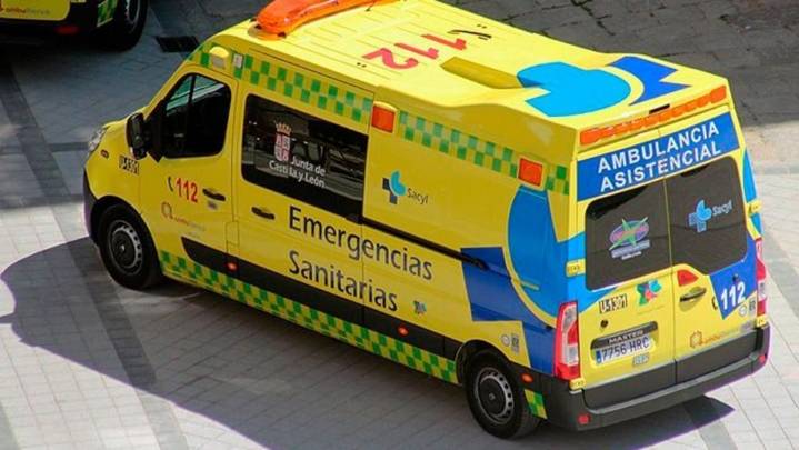 Herido un joven al salirse de la carretera y volcar cerca de Valencia de Don Juan