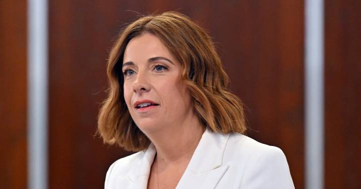 Australia to enforce social media age limit of 16