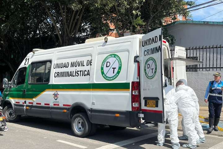 Motociclista perdió la vida tras chocarse contra un poste