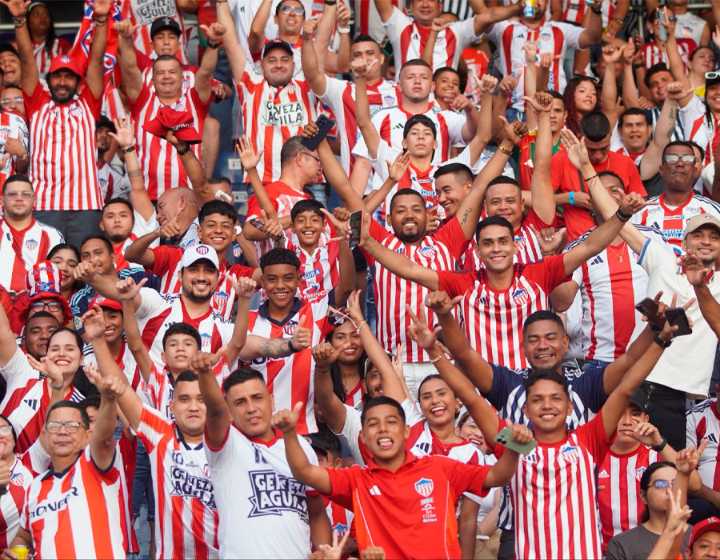 La hinchada del Junior, 10 puntos en el Roberto Meléndez