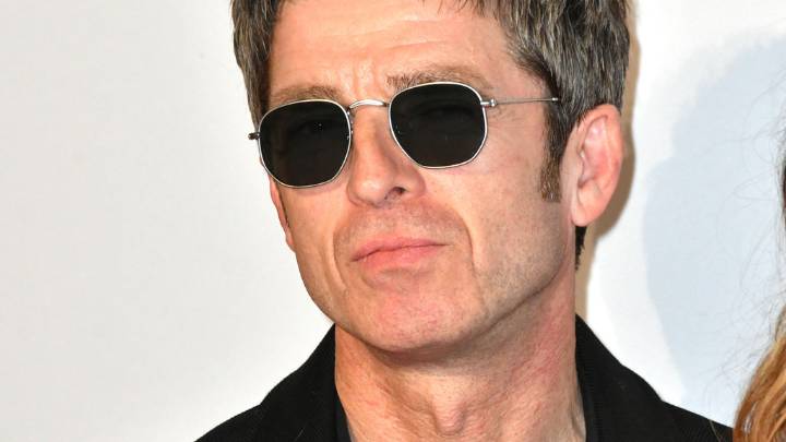 Oasis eyed up to record next Bond theme