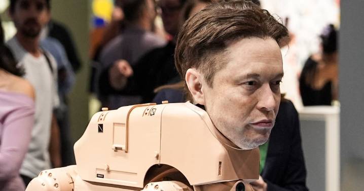 Robot Musk Goes Full ‘Poop Mode’ in Unhinged Art Freakshow