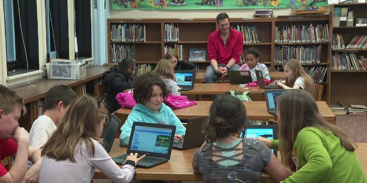 Madison students explore coding in after-school program at Randall Elementary