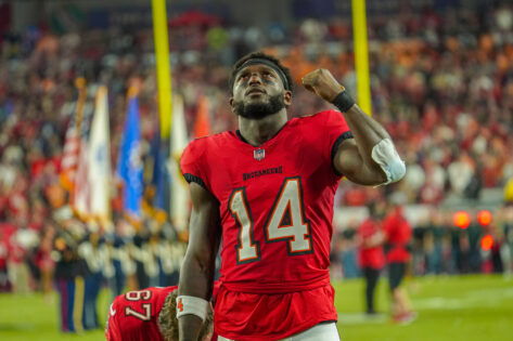 Latest Development on Chris Godwin Jr. Announced as Struggling Buccaneers WR Makes Franchise History Chris Godwin Jr scores his first touchdown of the 2025 season amid the struggles while completing a