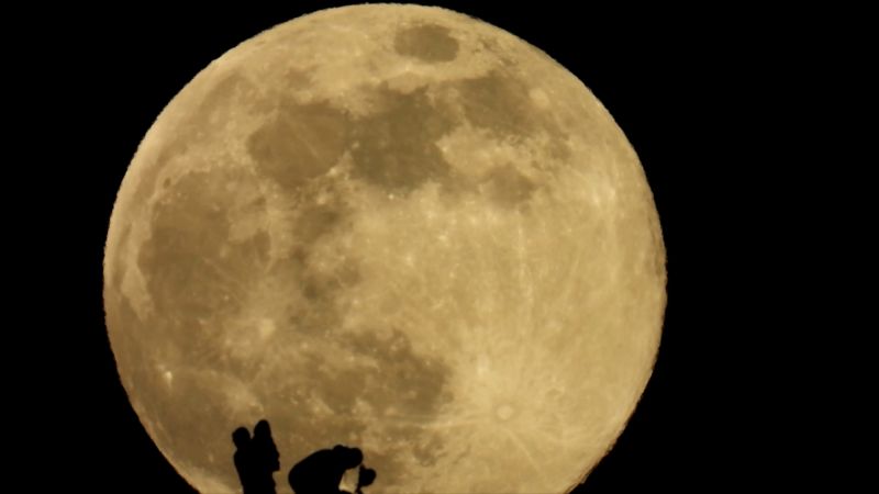 Las mejores imágenes de la última superluna del año