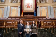 El Congreso homenajea al gaditano Carlos Coello, seis veces campeón mundial