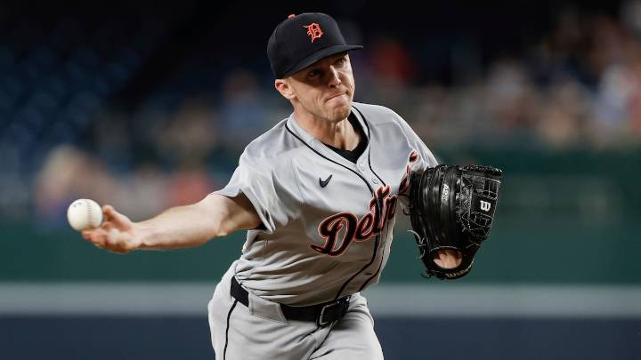 Detroit Tigers trade rookie reliever to Blue Jays