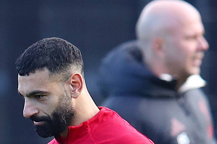 Arne Slot plays coy over Mohamed Salah reconciliation after Champions League win