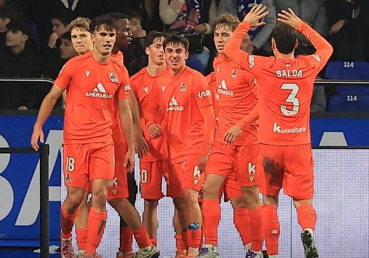 El Sanse asalta Riazor en su primera victoria fuera de casa