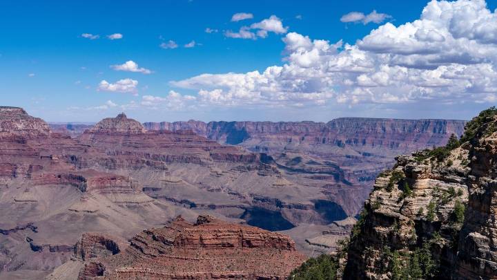 Grand Canyon cancels overnight stays at South Rim lodges because of water