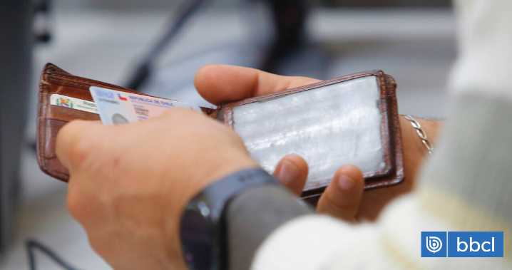 Por las elecciones del domingo: extienden horario del Registro Civil para el retiro de documentos