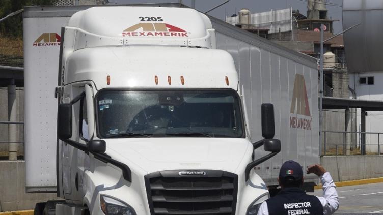 Ordena SICT a transportistas registrarse en Sistema Informático