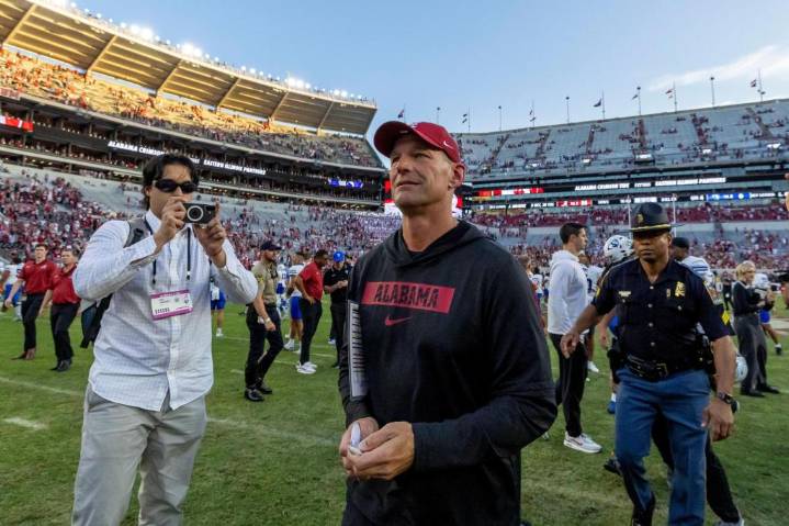 College Football Playoff bracket: Bama, Miami in, Notre Dame out