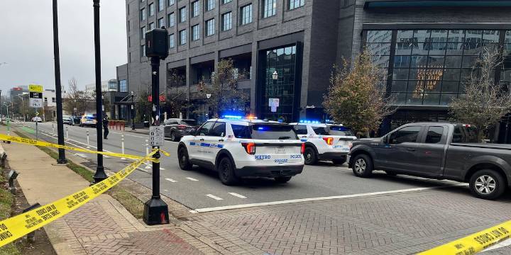 Man hospitalized after shooting in front of downtown Nashville hotel