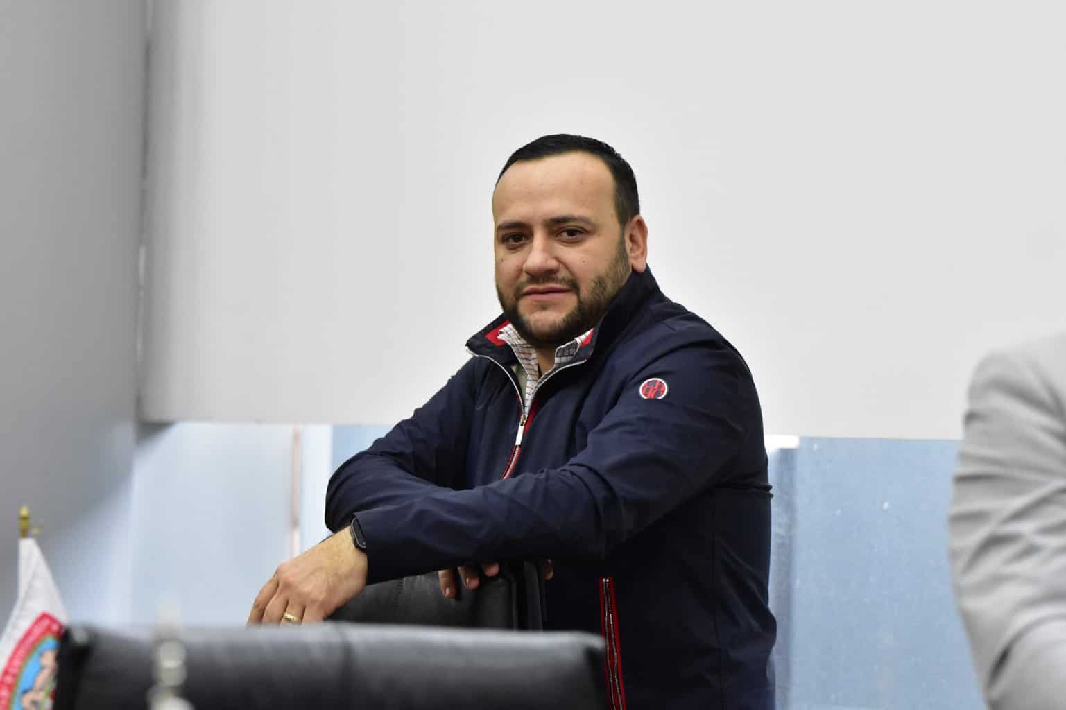 Insta Congreso a ayuntamientos a promover controversia constitucional por la aprobación de la Ley General de Aguas