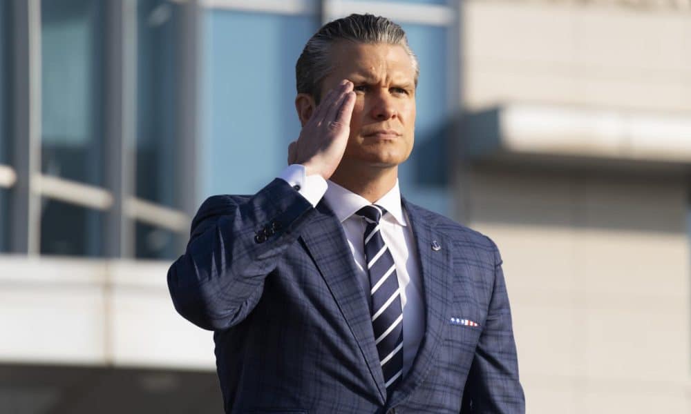 EEUU bombardeó cuatro veces a embarcación en polémico ataque en el Caribe, según The Hill