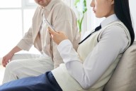 Dad Struggles to Find Things to Talk About with His Girls, Worries He'll Lose Them