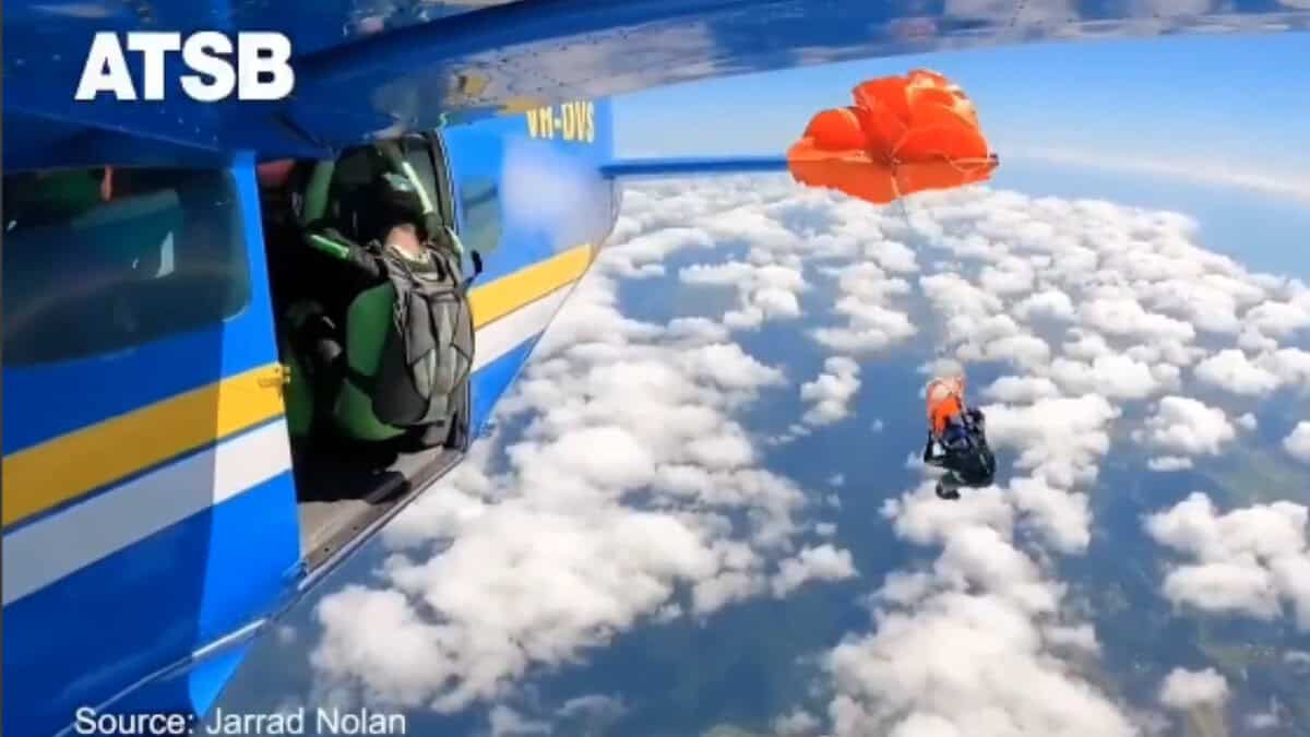 Video: Skydiver’s parachute stuck on plane 15,000 ft above ground