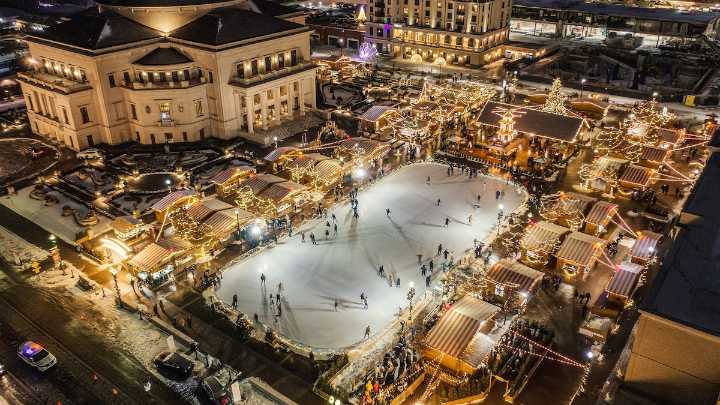 These 6 U.S. Christmas markets feel like a fairy tale