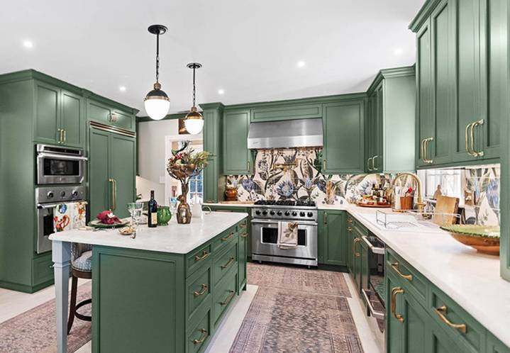 Tariff pressure crimps kitchen cabinet sector