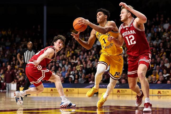 Deadspin | Minnesota hands No. 22 Indiana first loss in Big Ten opener