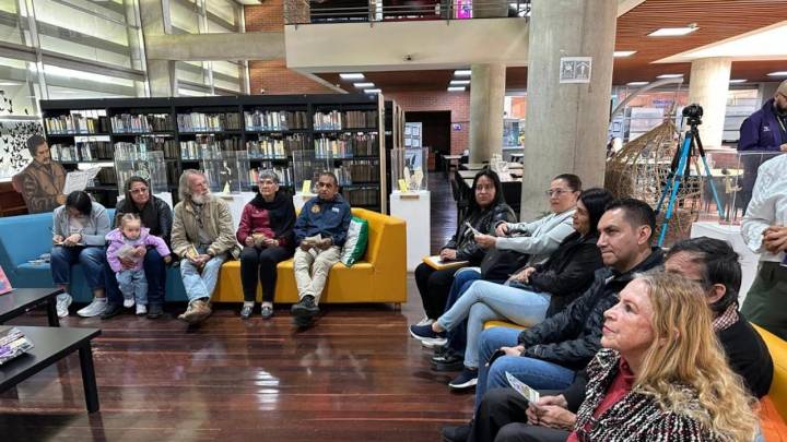 Estrenan primera experiencia turística en bibliotecas de Bogotá