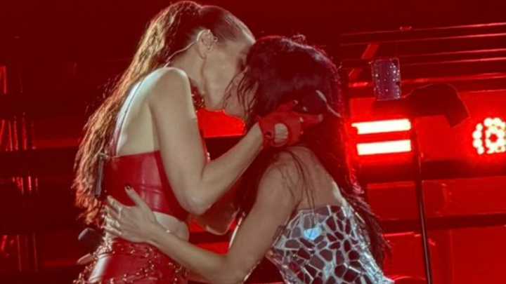 Lali y Natalia Oreiro sorprendieron en Uruguay: regreso, clásicos y beso viral