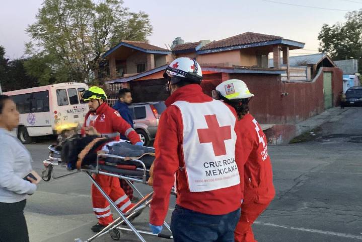 Saltillo: muere menor que fue arrollado junto a su madre en el periférico LEA; ella continúa hospitalizada