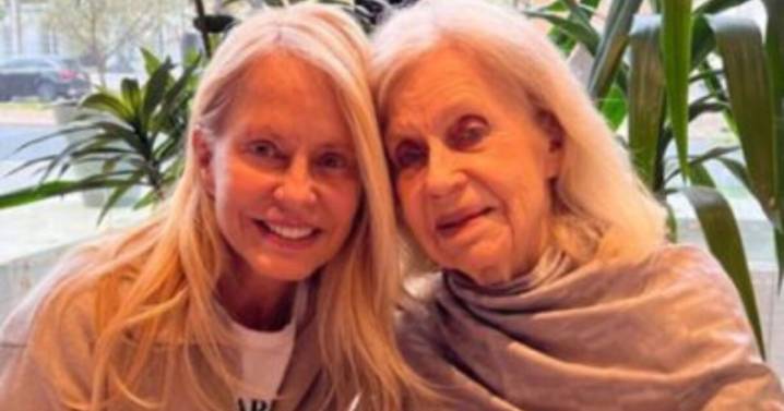 Cecilia Bolocco habló del complejo estado de salud de la abuela de su hijo Máximo Menem Bolocco: "No ha estado muy bien"