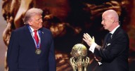 Donald Trump recibió el primer “Premio FIFA de la Paz” durante el Sorteo del Mundial 2026 y habló sobre su relación con México y Canadá