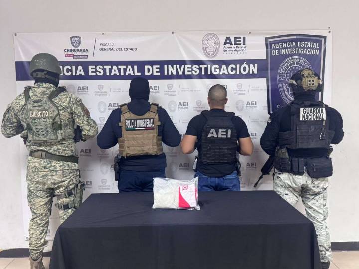 Aseguran más de mil kilos de metanfetamina en Salvárcar