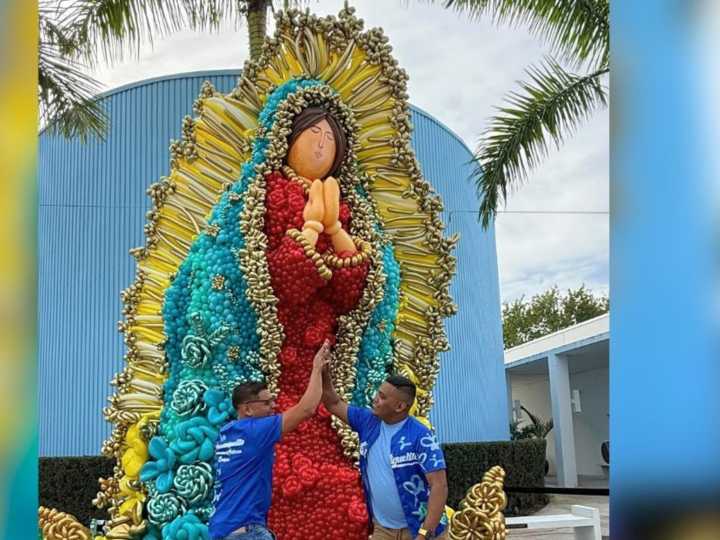 Desde Florida: un artista latino creó una Virgen de Guadalupe monumental con más de 20 mil globos