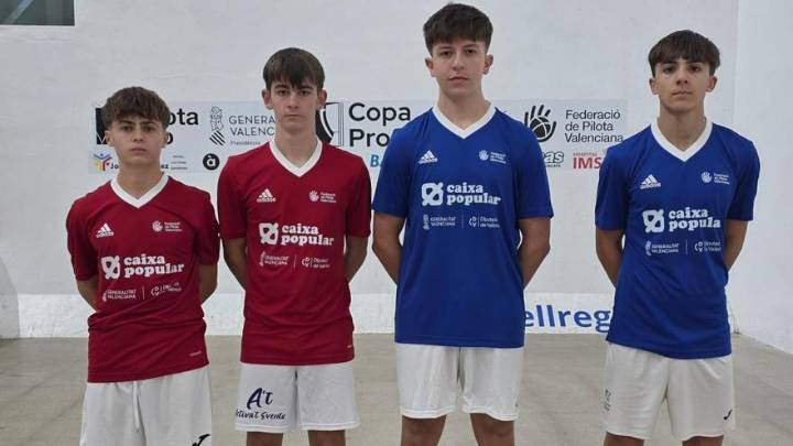 Vesprada de pilota en "família" al Trinquet Municipal de Bellreguard