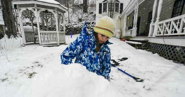 Vermonters cope with first major storm