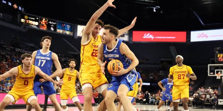 AP Top 25: Iowa State men up 5 spots in latest rankings