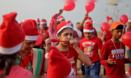 Best markets to shop for Christmas decorations in Mumbai