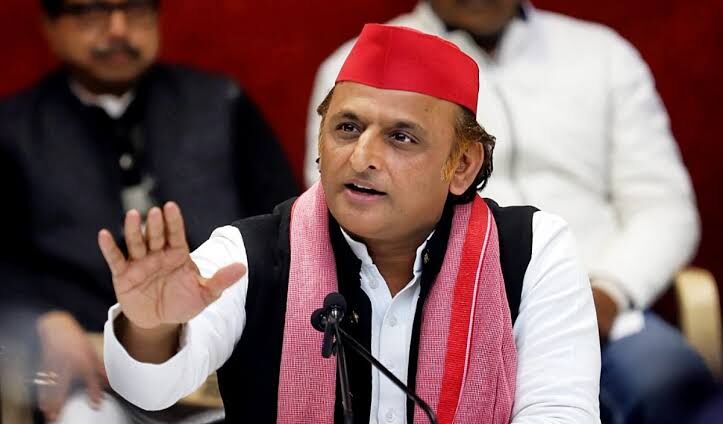 Those who did not participate in freedom struggle talking about 'Vande Mataram': Akhilesh