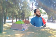 Familias duermen en casas de campaña frente al Hospital del Niño Poblano por falta de recursos