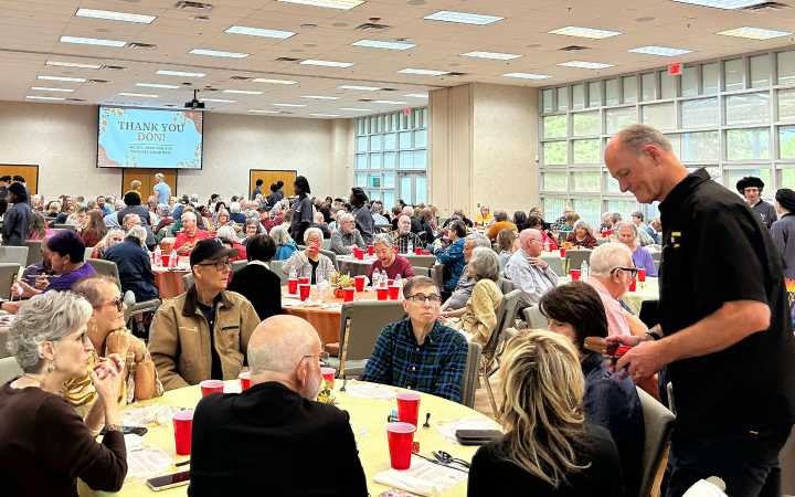 A North Texas Barbecue Family Serves Its Last Charity Thanksgiving Meal